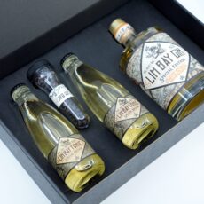 "LUXURY FOR FRIENDS"